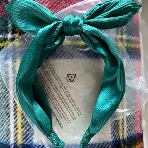 NEW: JCrew Satin Bow Headband ❤️